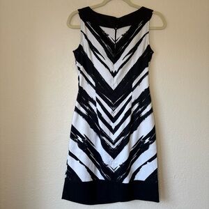 Connected Apparel Black and White Sheath Mini Dress